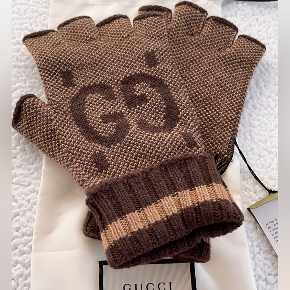 GUCCI GG CASHMERE FINGERLESS GLOVES - Picture 7 of 16